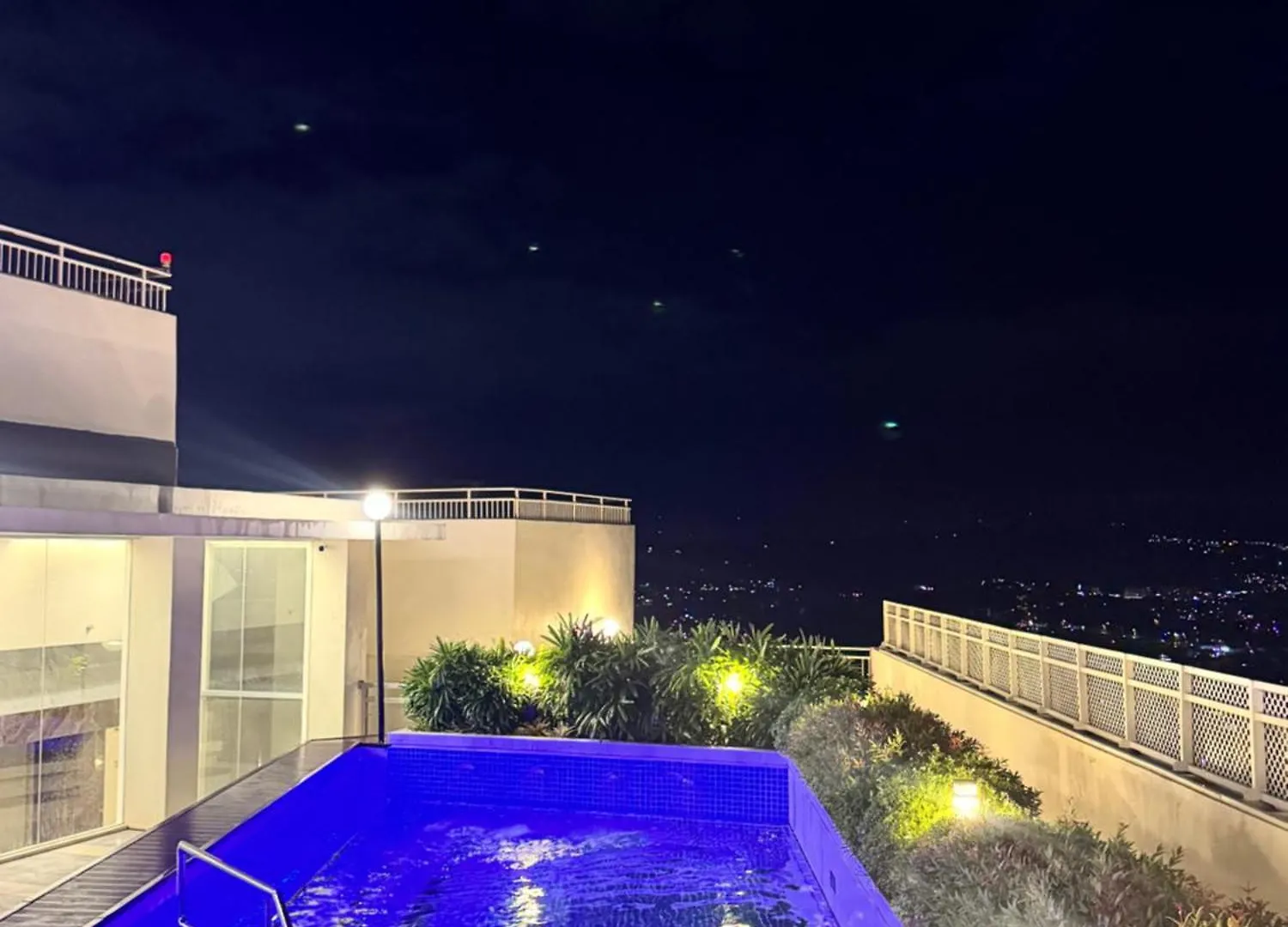 Vivaldi Residences In Davao City Near Roxas Night Market 0*,