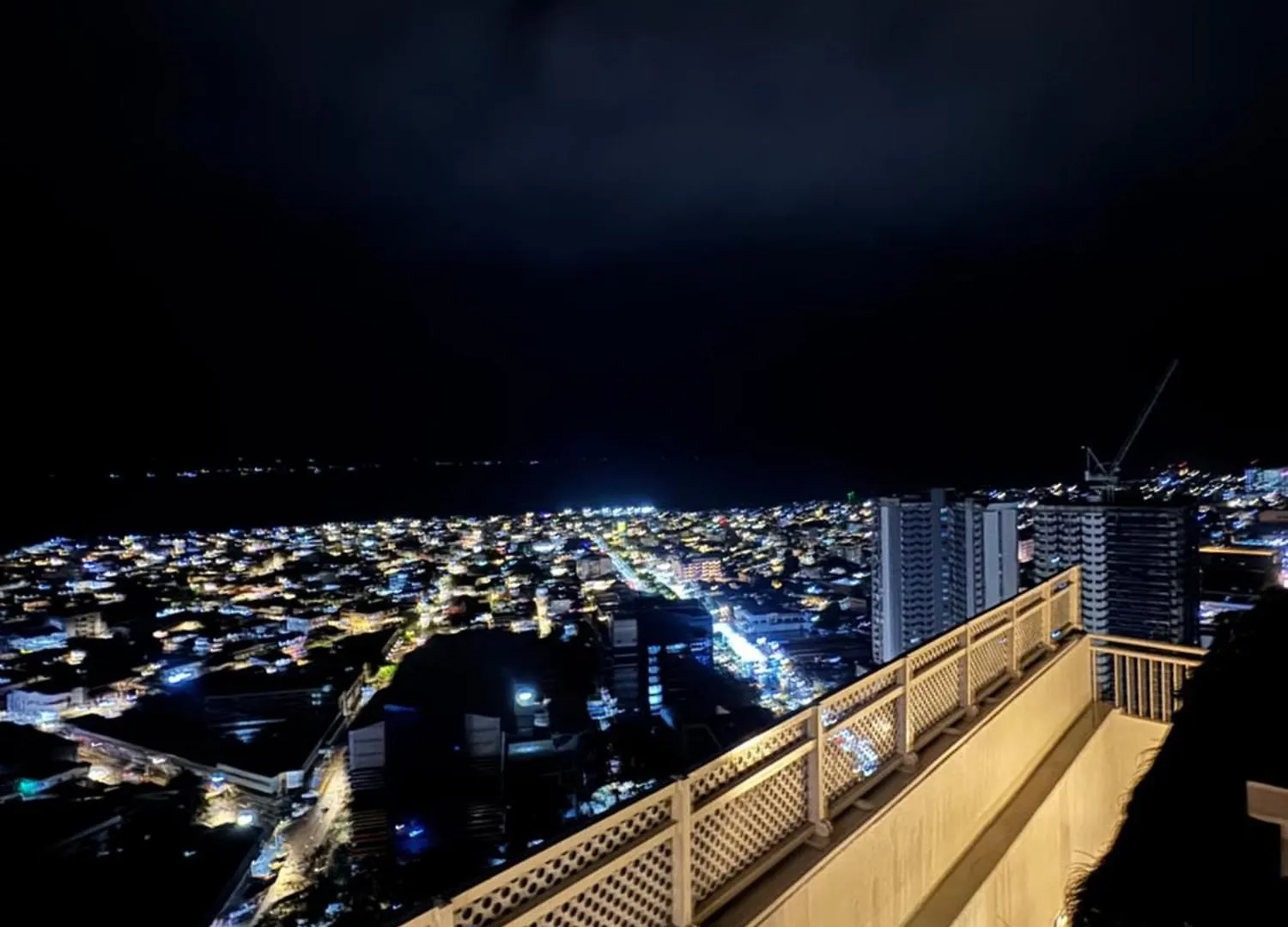 Aparthotel Vivaldi Residences In Davao City Near Roxas Night Market